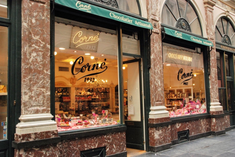 ecommerce-LANTOSQUE-min_chocolate_chocolaterie_shop_luxury_chic_gallery_brussels_belgium-558146