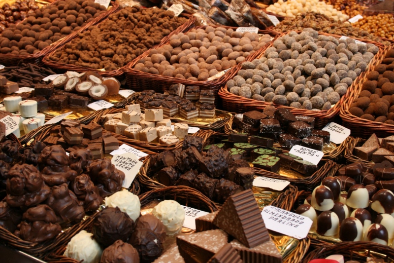 ecommerce-LANTOSQUE-min_chocolates_chocolate_nibble_sweetness_fine_chocolates_gourmet_candy_brand-752083